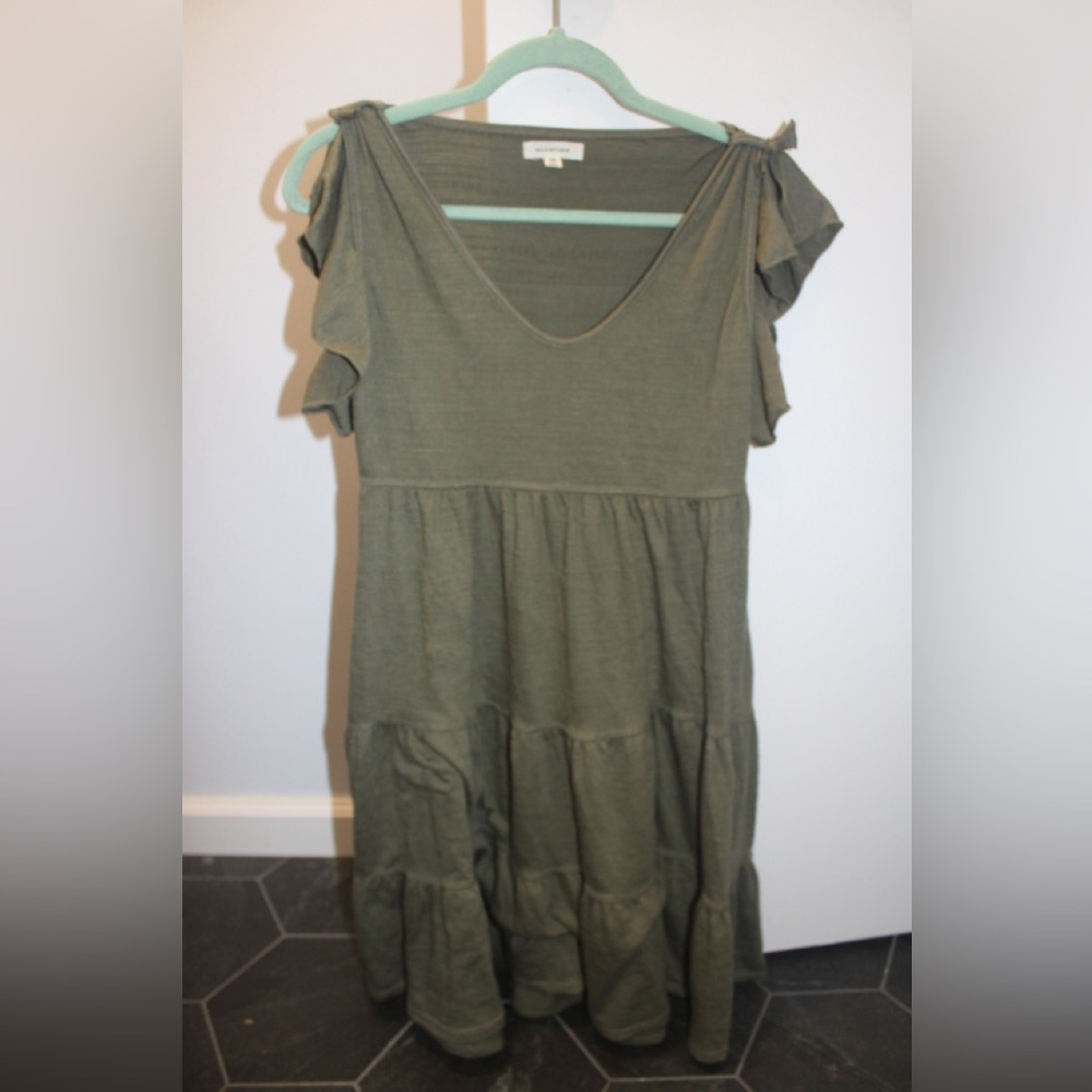 Max Studio Forest Green Flutter Sleeve Tiered V-Neck Dress XS